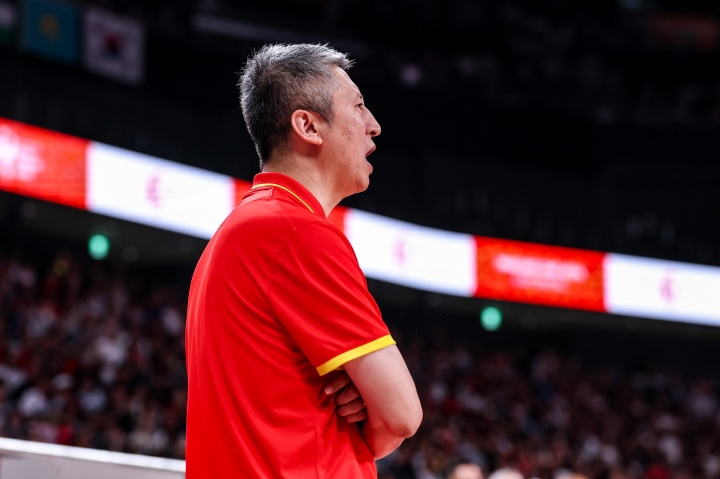 临场问题!“郭士强大喊伊朗没篮最终命中15记三分”冲上热搜前五