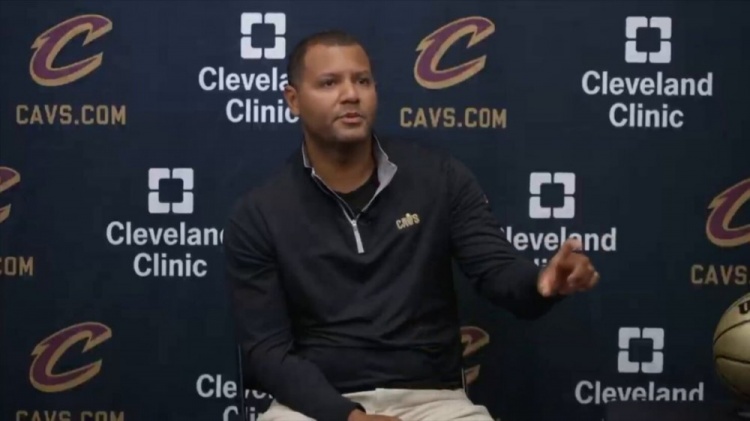 骑士总裁:外界误解我们若有什么运作就能迎回詹姆斯