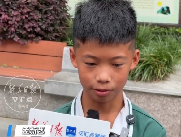 空翻少年孟新艺:梦想进国家队踢世界杯
