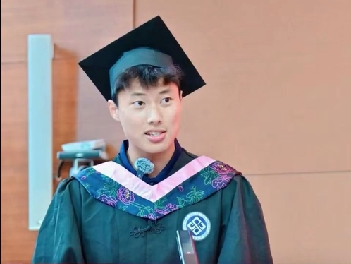 恒大足校学子罗龙保研清华,十年磨一剑