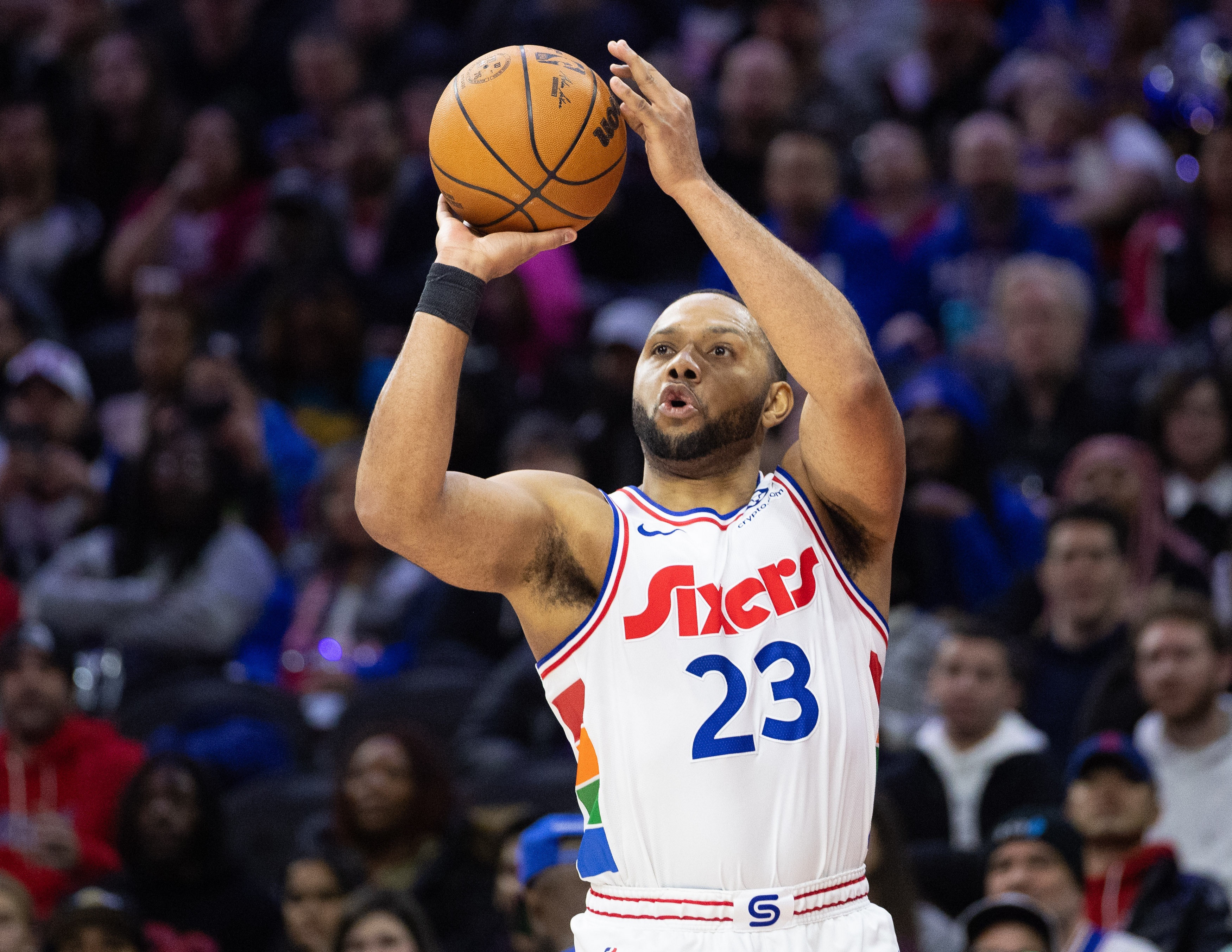 要说再见了?记者:埃里克·戈登即将宣布从NBA退役 结束18年生涯